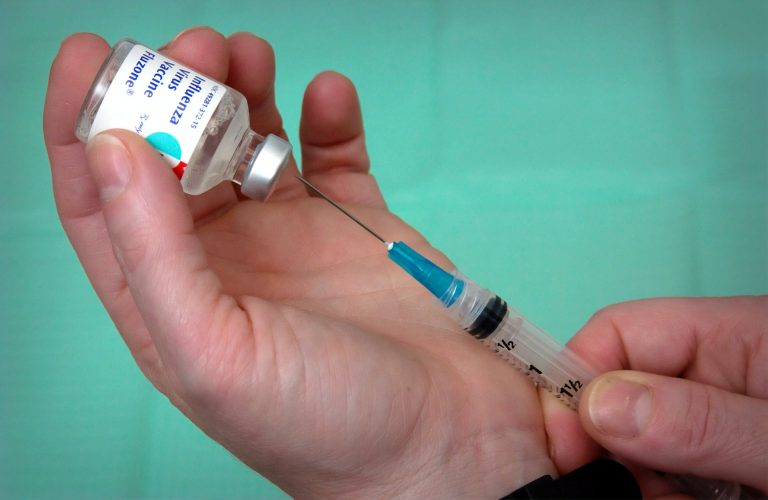 Read more about the article Covid-19: Governo vai acelerar a campanha de vacinação