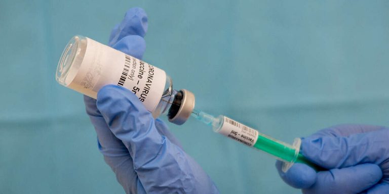 Read more about the article Covid-19: Maiores de 65 anos já podem pedir vacina nos Espaços Cidadão