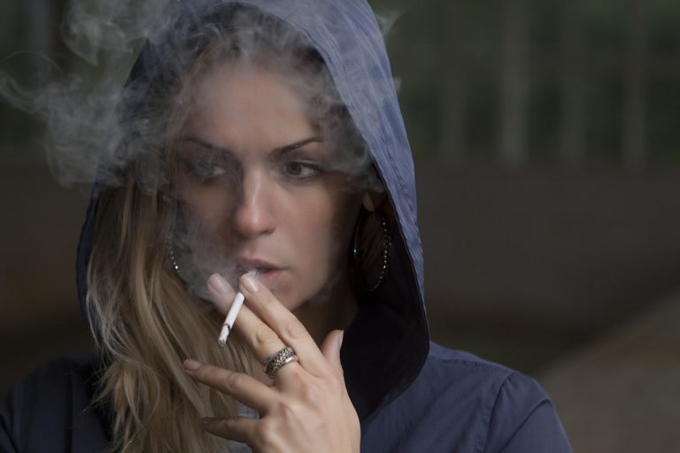 woman, smoking, cigarette-918616.jpg